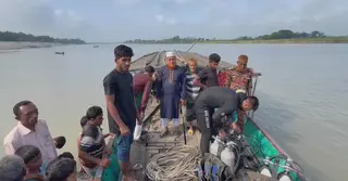 পাকুন্দিয়ায় নৌকাডুবিতে নিখোঁজ শিশুর মরদেহ ১৯ ঘণ্টা পর উদ্ধার
